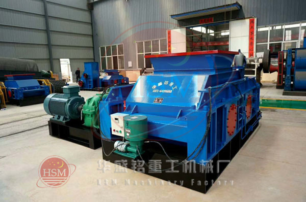 雙(shuang)齒輥破(po)碎機圖(tu)片(pian)